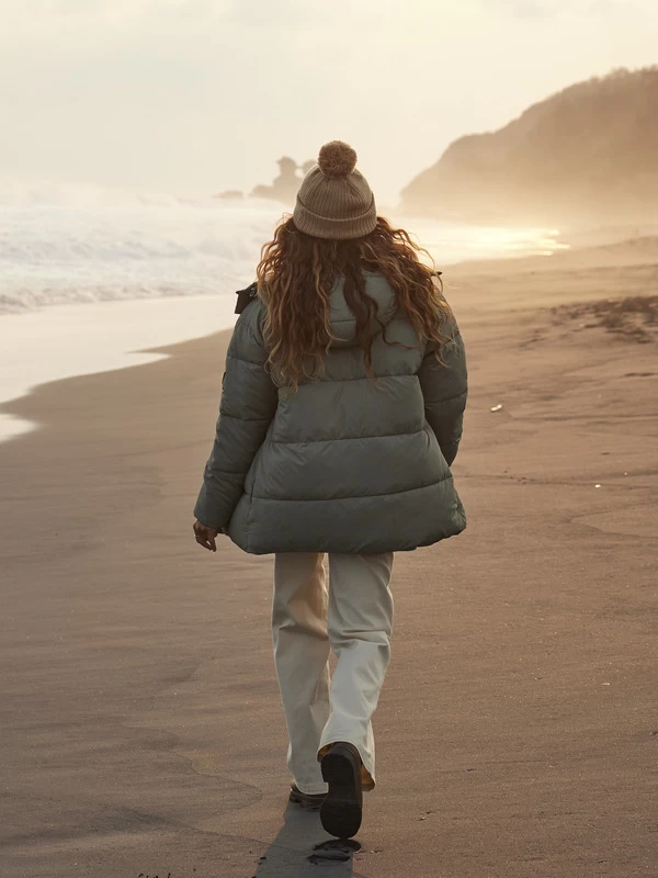 Roxy Womens Ocean Dreams Sherpa Hooded Puffer Jacket