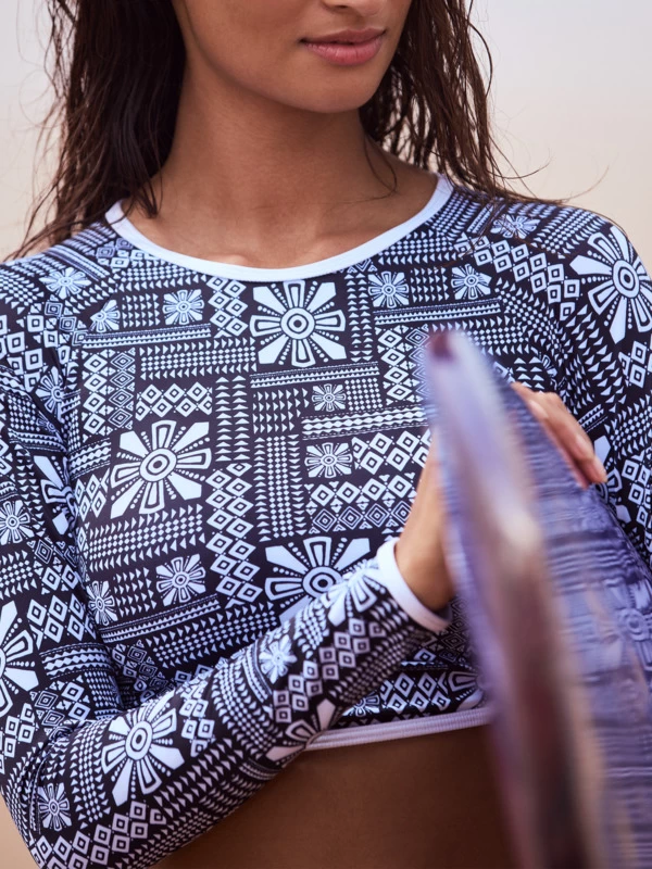 Roxy Womens MineralLong Sleeves Crop Surf Top - Image 4