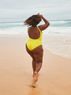 Roxy Womens Happy Rib High Leg One-Piece Swimsuit